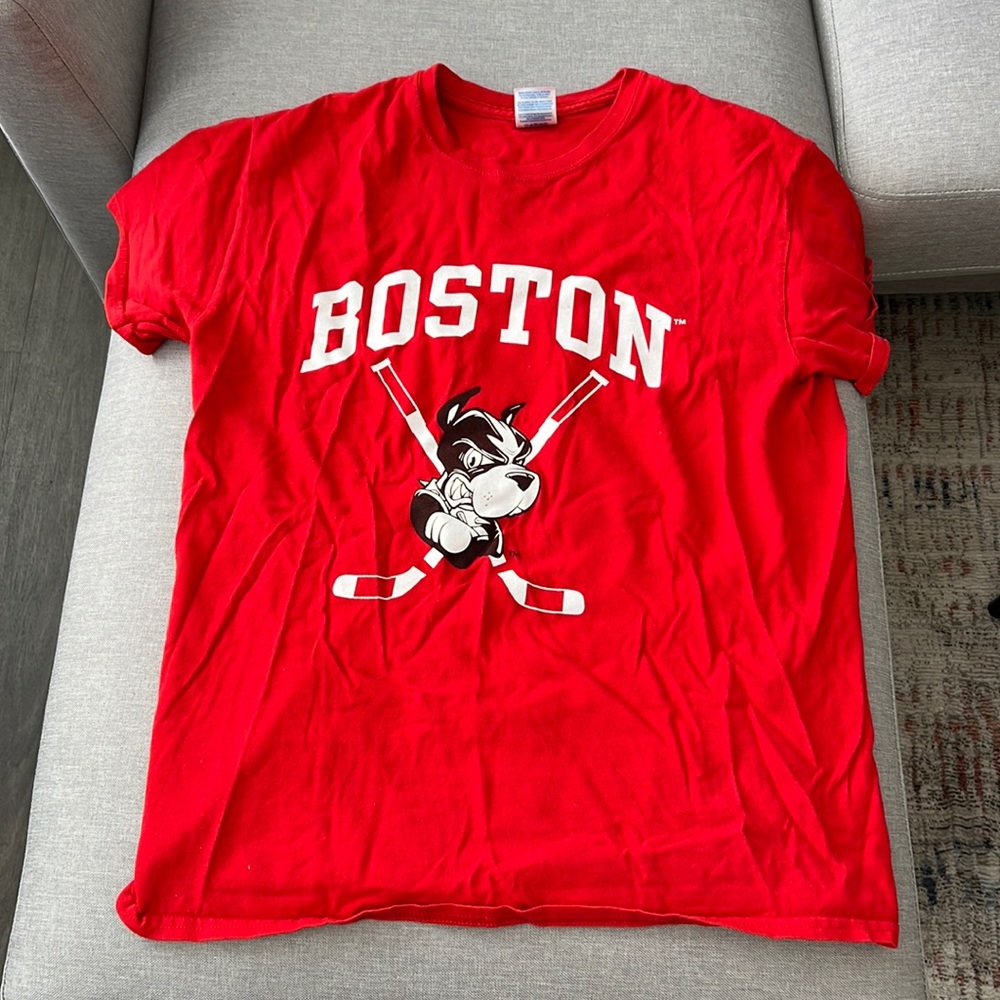 Boston University Hockey T-Shirt Size Medium